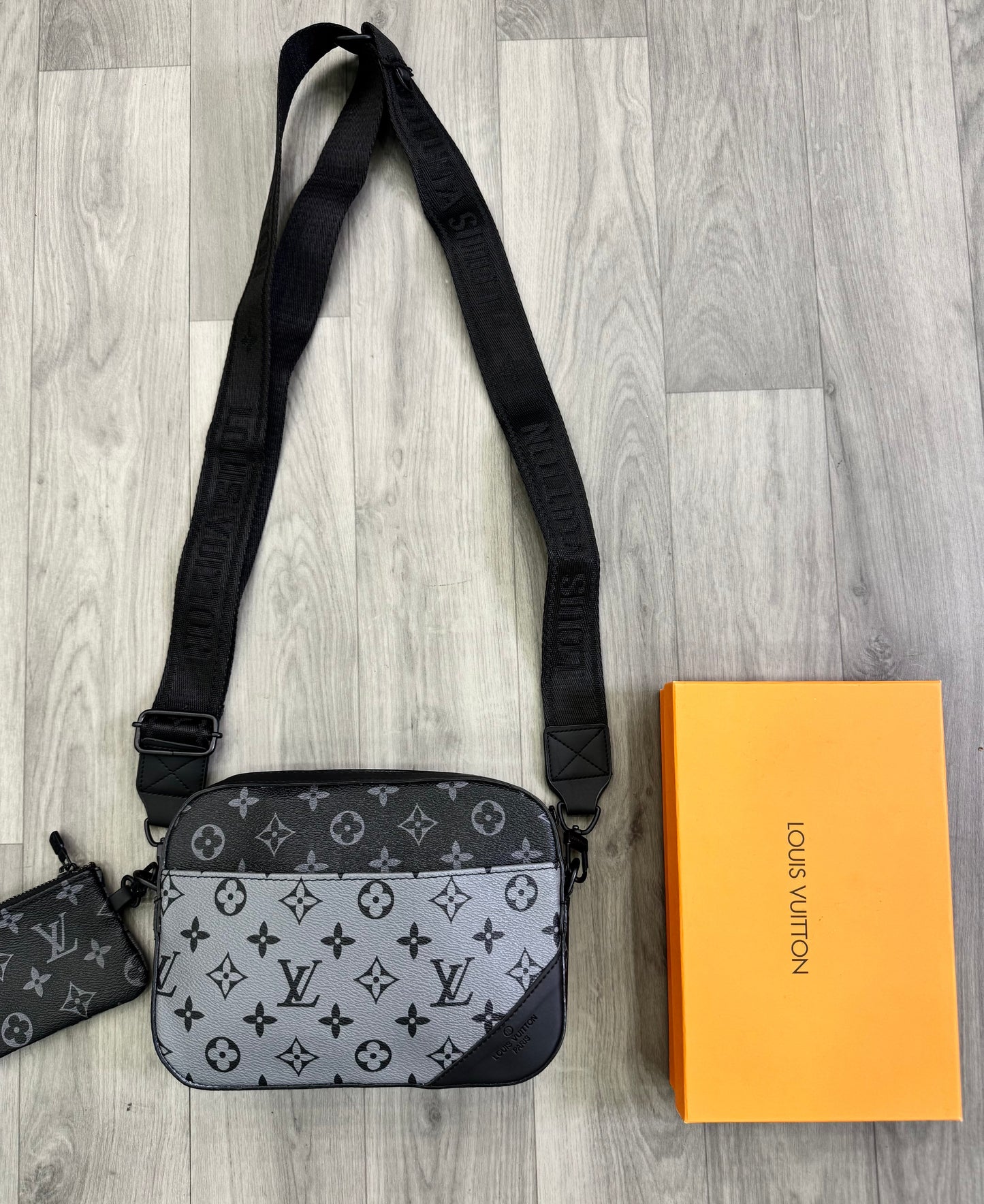ΤΣΑΝΤΑΚΙ - LOUIS VUITTON