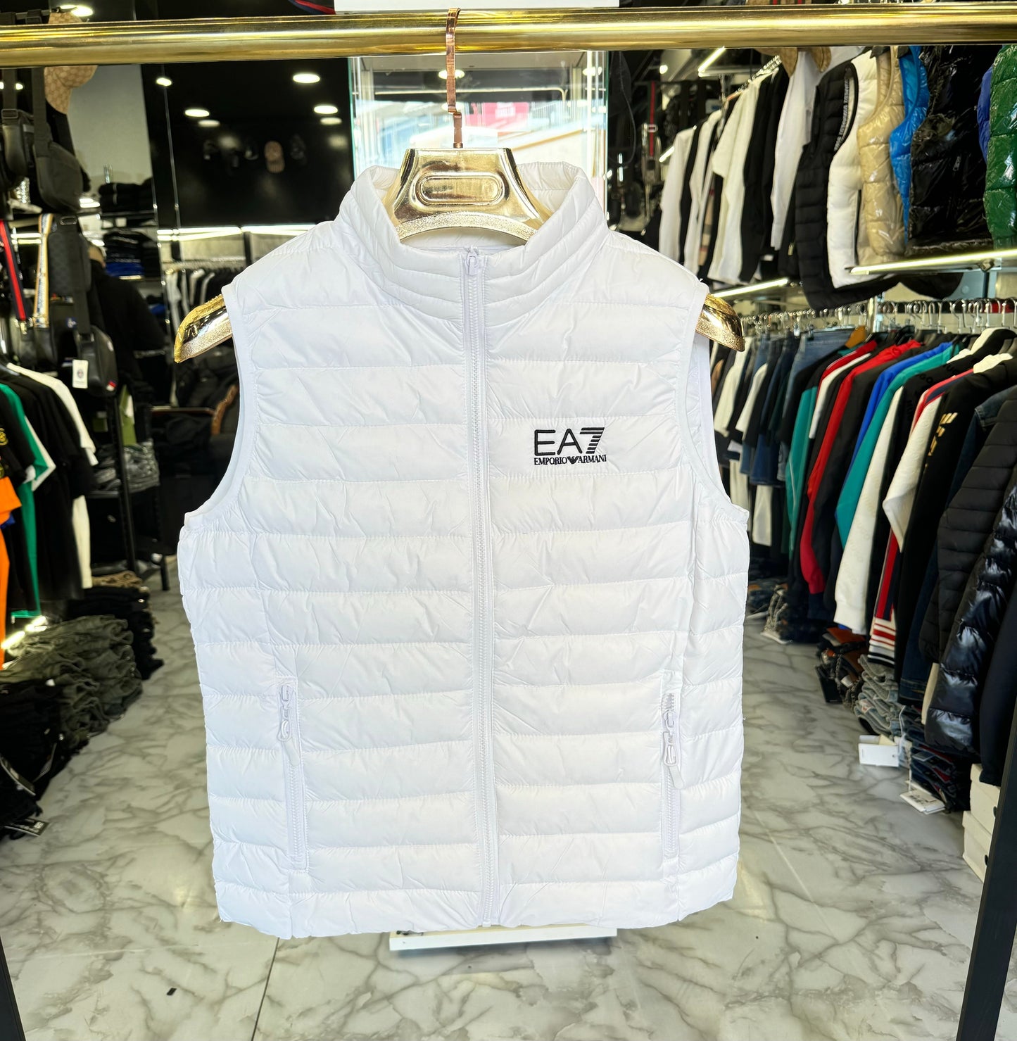 ARMANI - ΑΜΑΝΙΚΟ ΜΠΟΥΦΑΝ