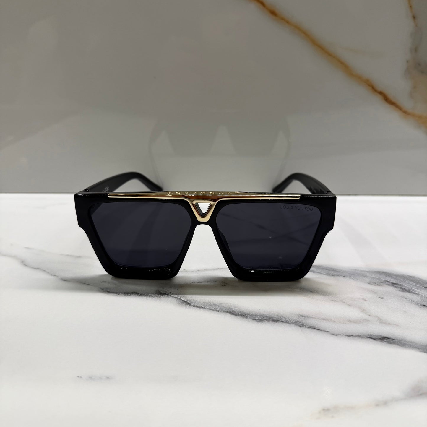 SUNGLASSES - LOUIS VUITTON