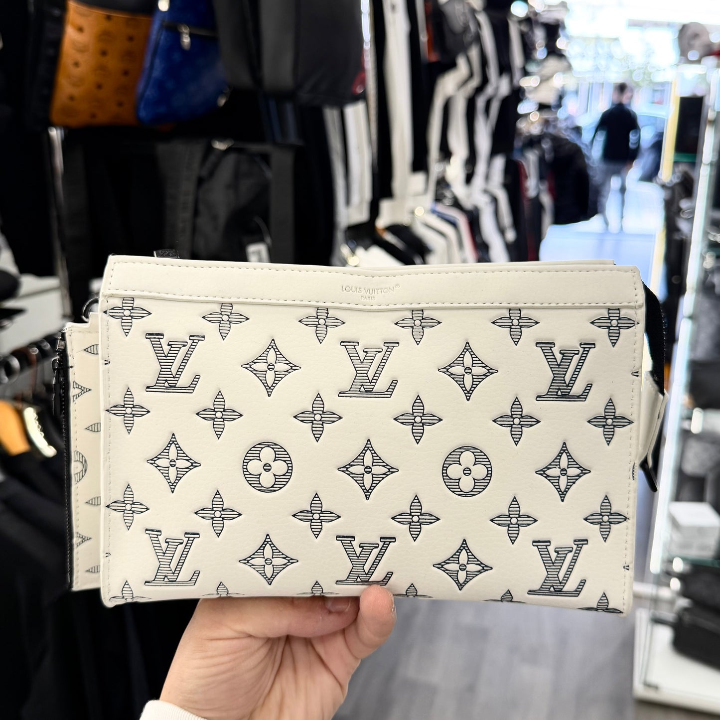 ΤΣΑΝΤΑΚΙ - LOUIS VUITTON