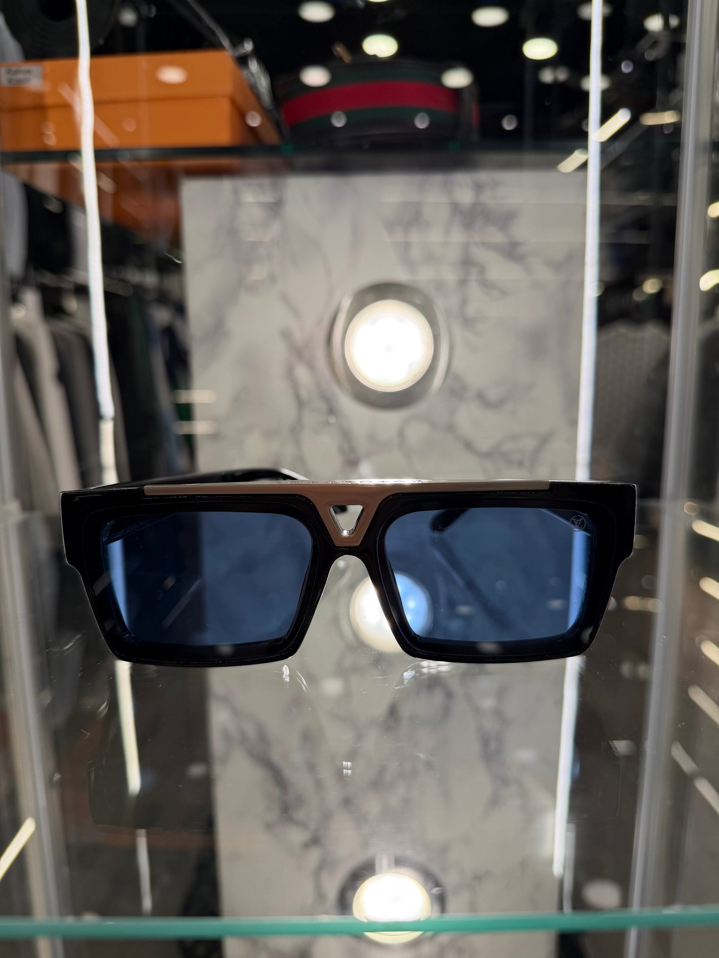 SUNGLASSES - LOUIS VUITTON