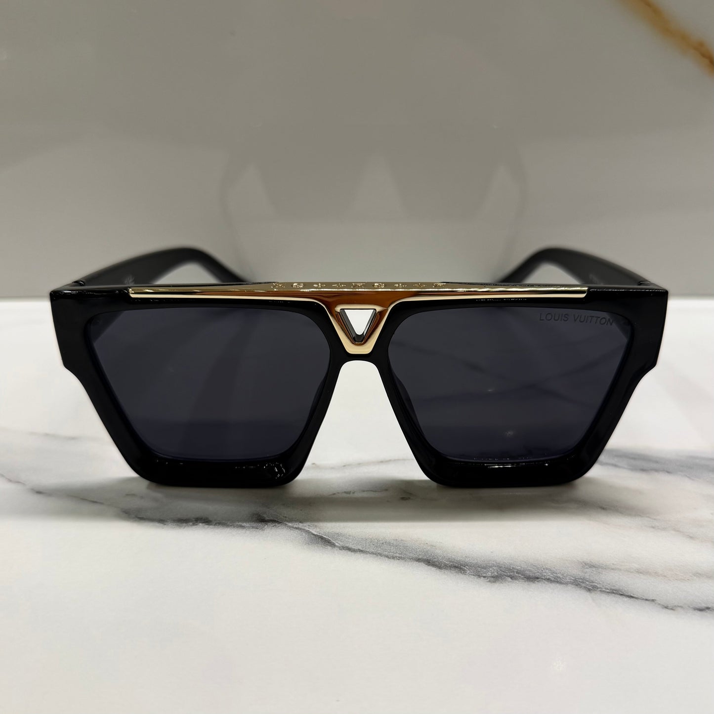 SUNGLASSES - LOUIS VUITTON