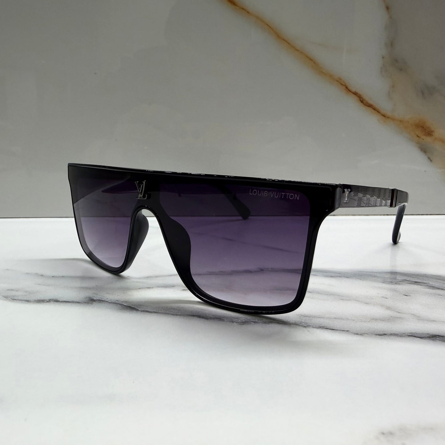 SUNGLASSES - LOUIS VUITTON