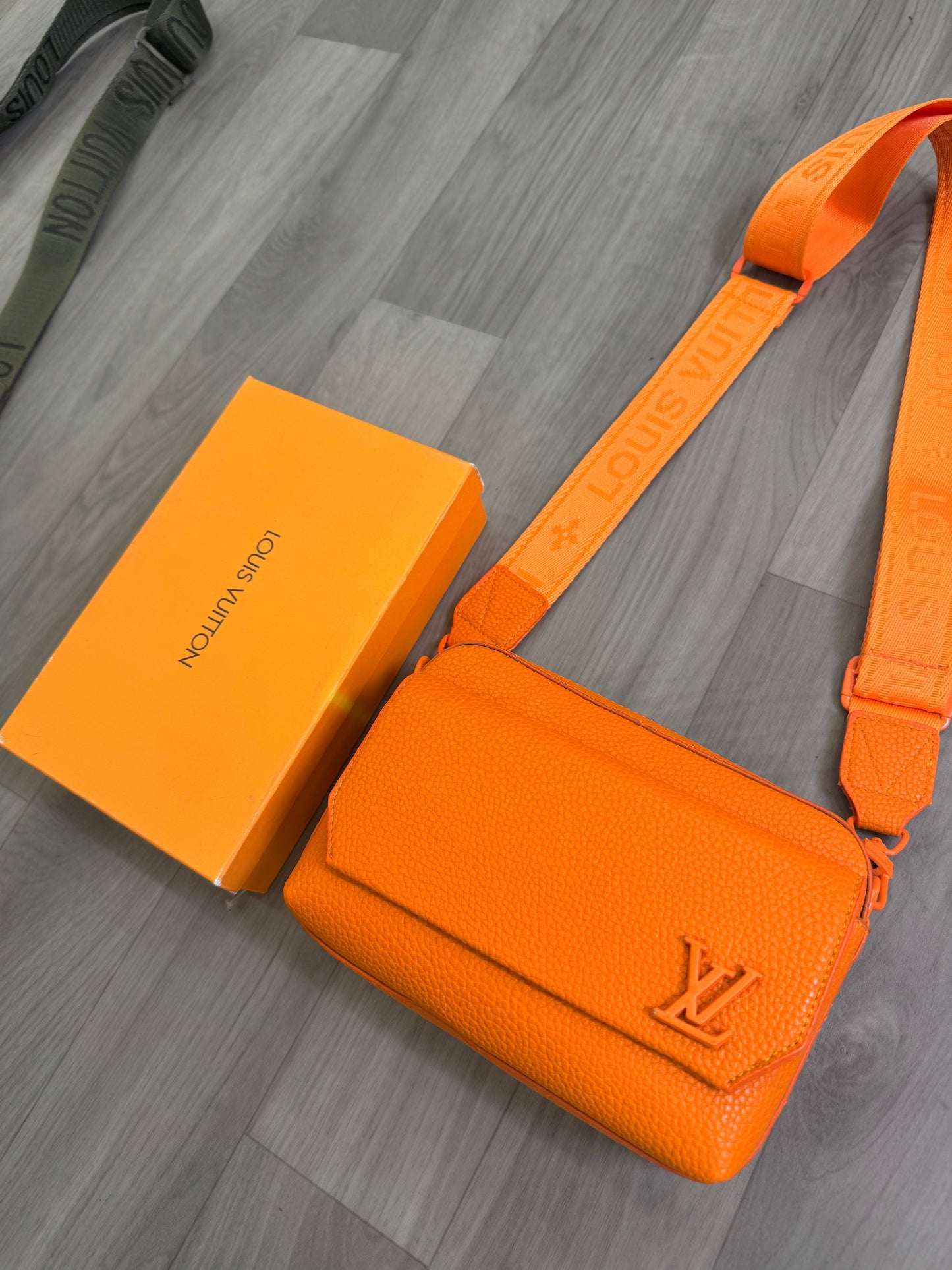 ΤΣΑΝΤΑΚΙ - LOUIS VUITTON