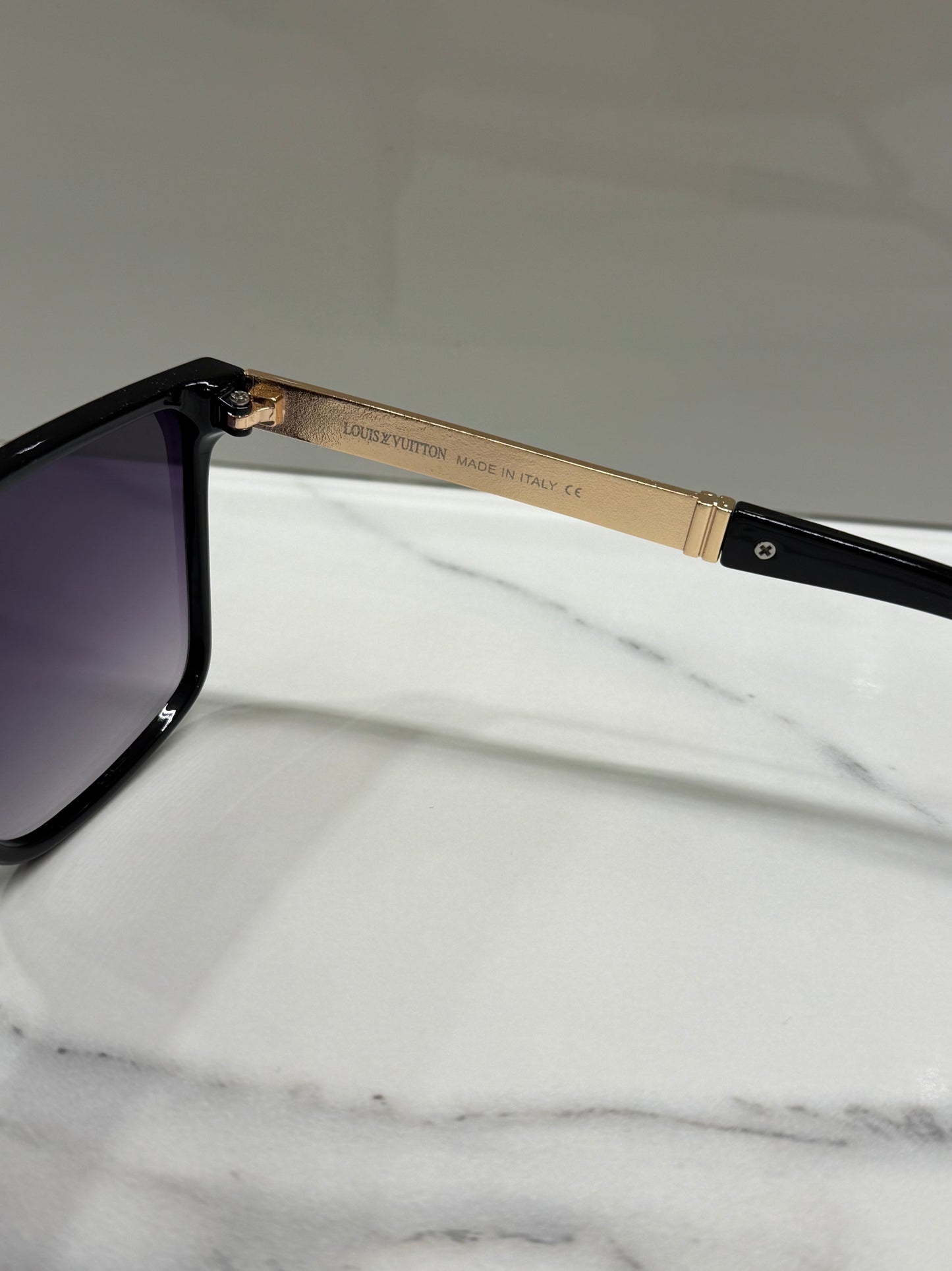 SUNGLASSES - LOUIS VUITTON