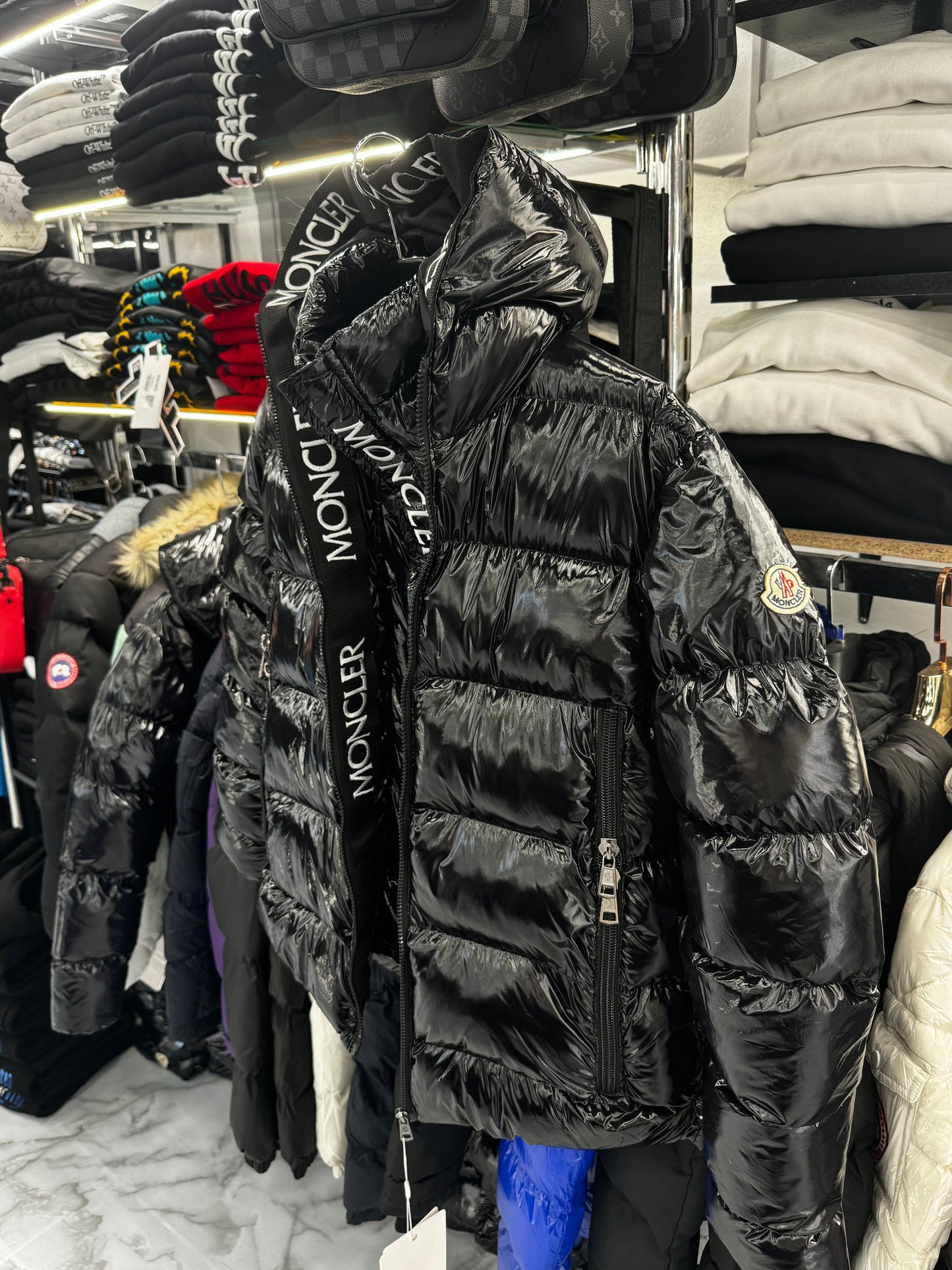 MONCLER - ΜΠΟΥΦΑΝ