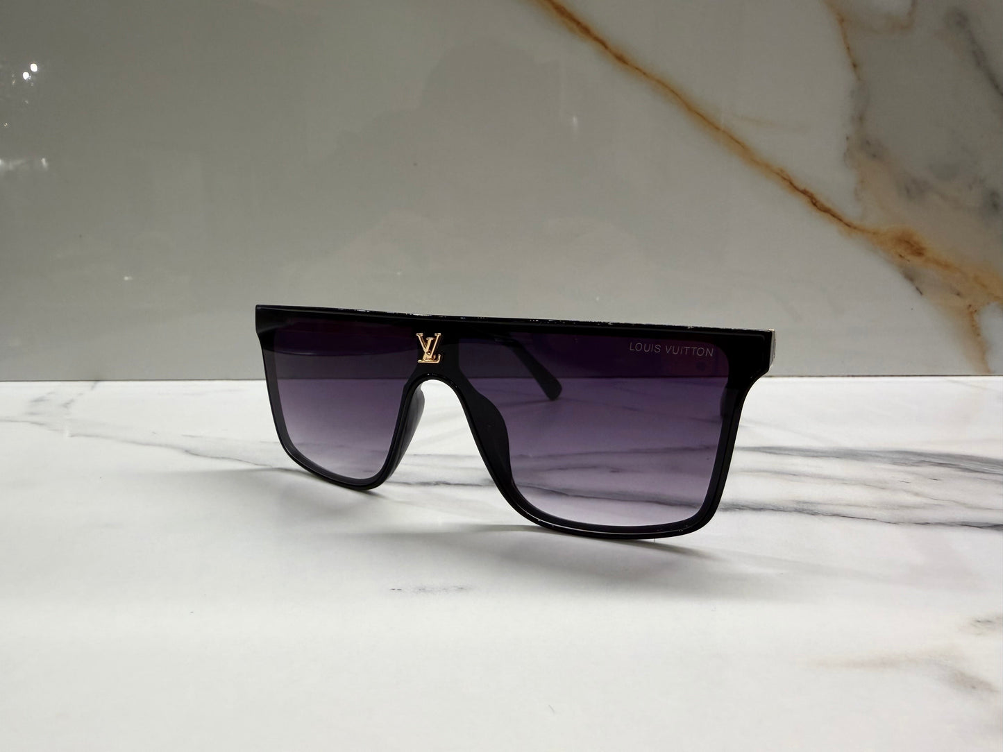 SUNGLASSES - LOUIS VUITTON