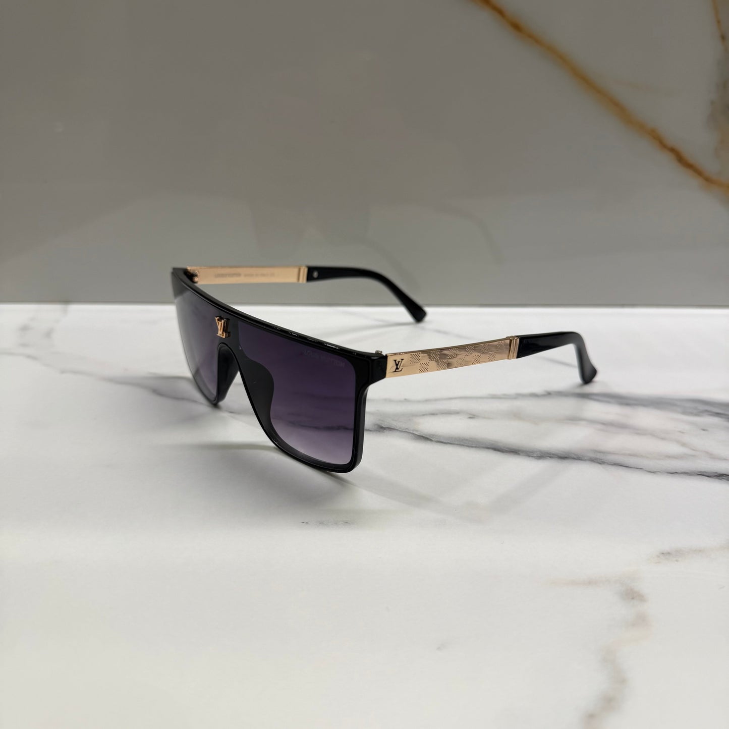 SUNGLASSES - LOUIS VUITTON