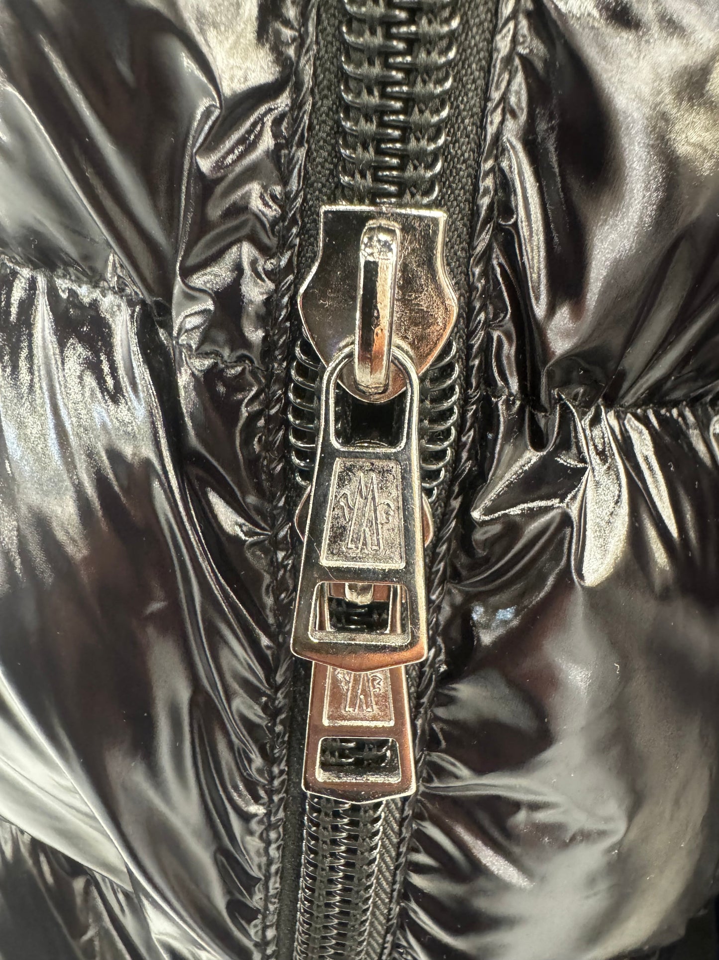 MONCLER - ΜΠΟΥΦΑΝ