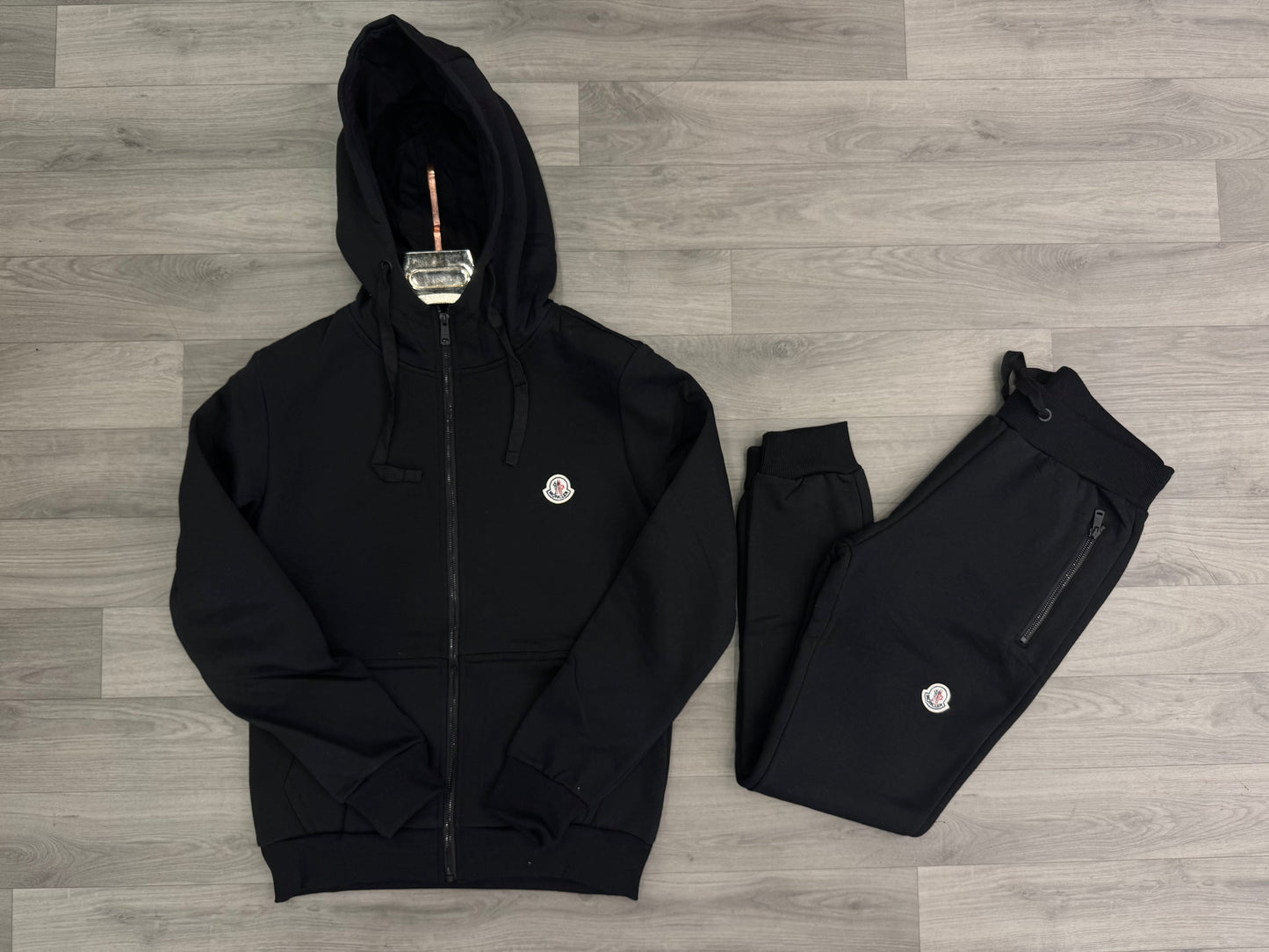 MONCLER V360 ΣΕΤ ΦΟΡΜΕΣ