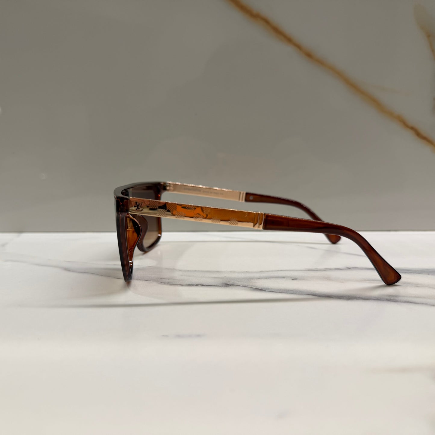 SUNGLASSES - LOUIS VUITTON