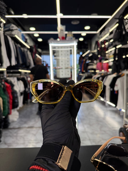 SUNGLASSES - MIU MIU