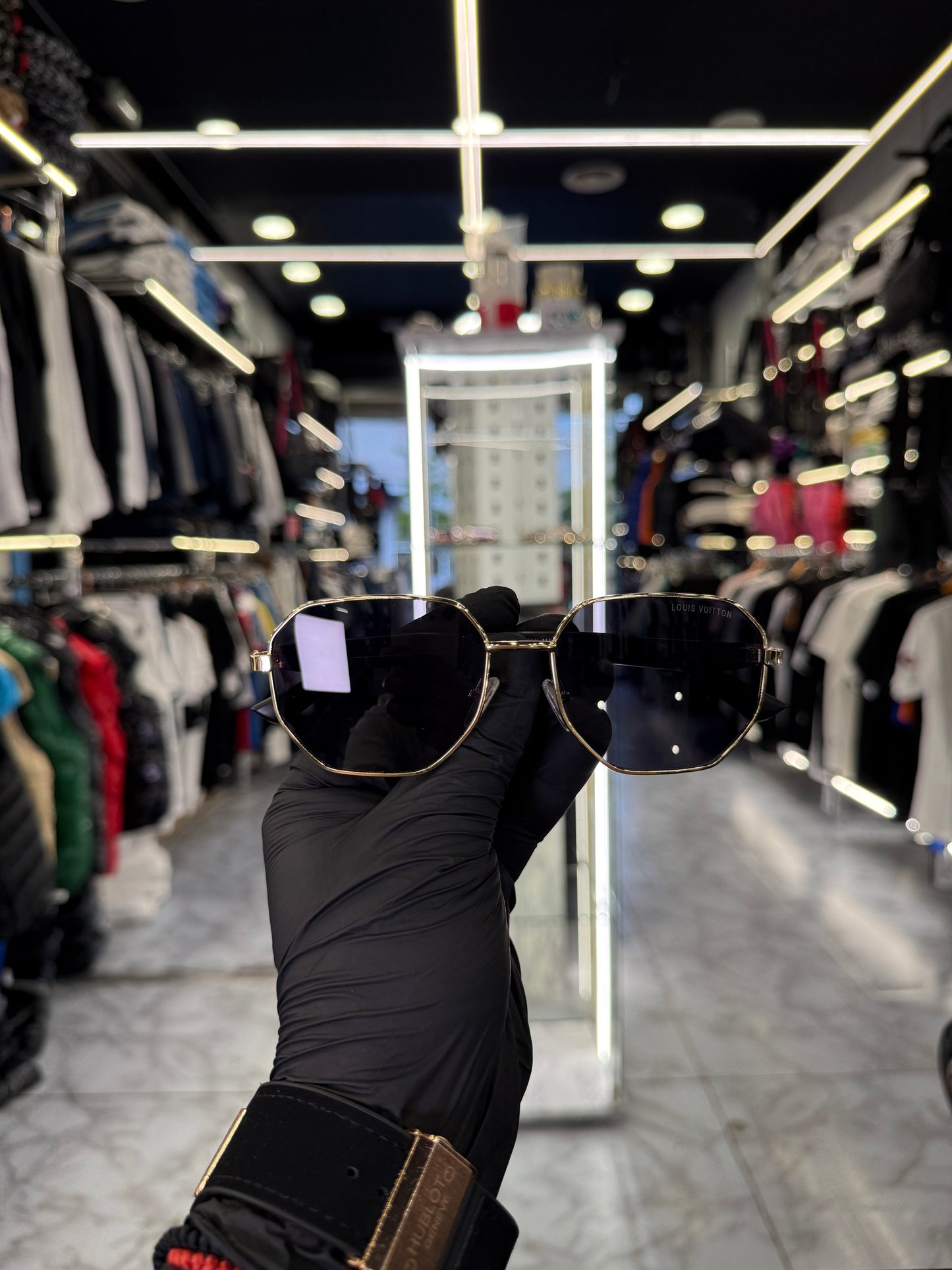SUNGLASSES - LOUIS VUITTON
