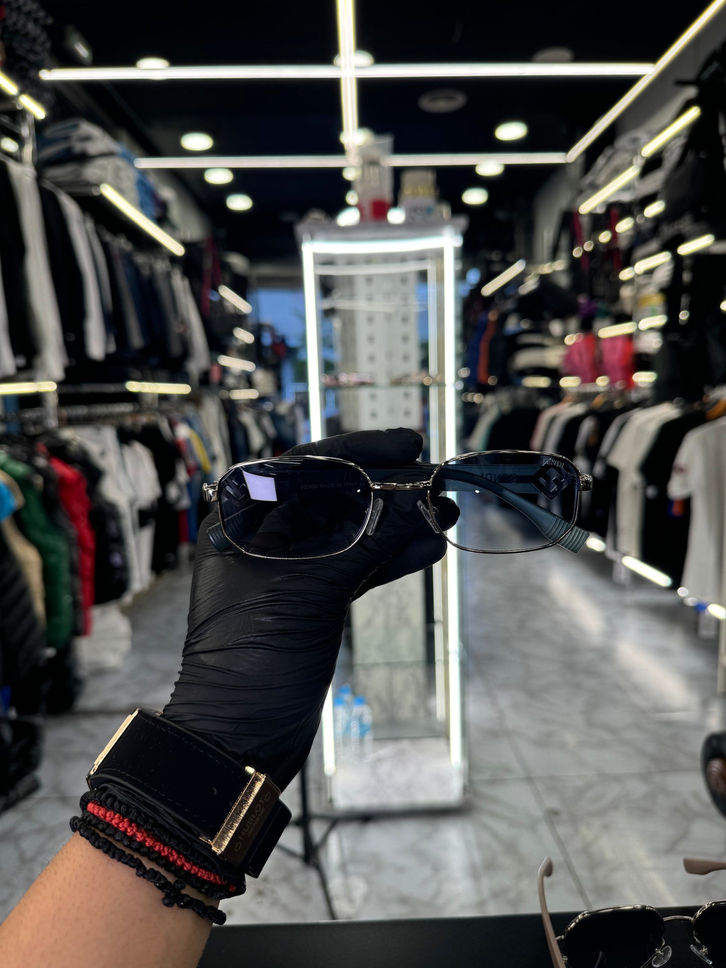 SUNGLASSES - FENDI