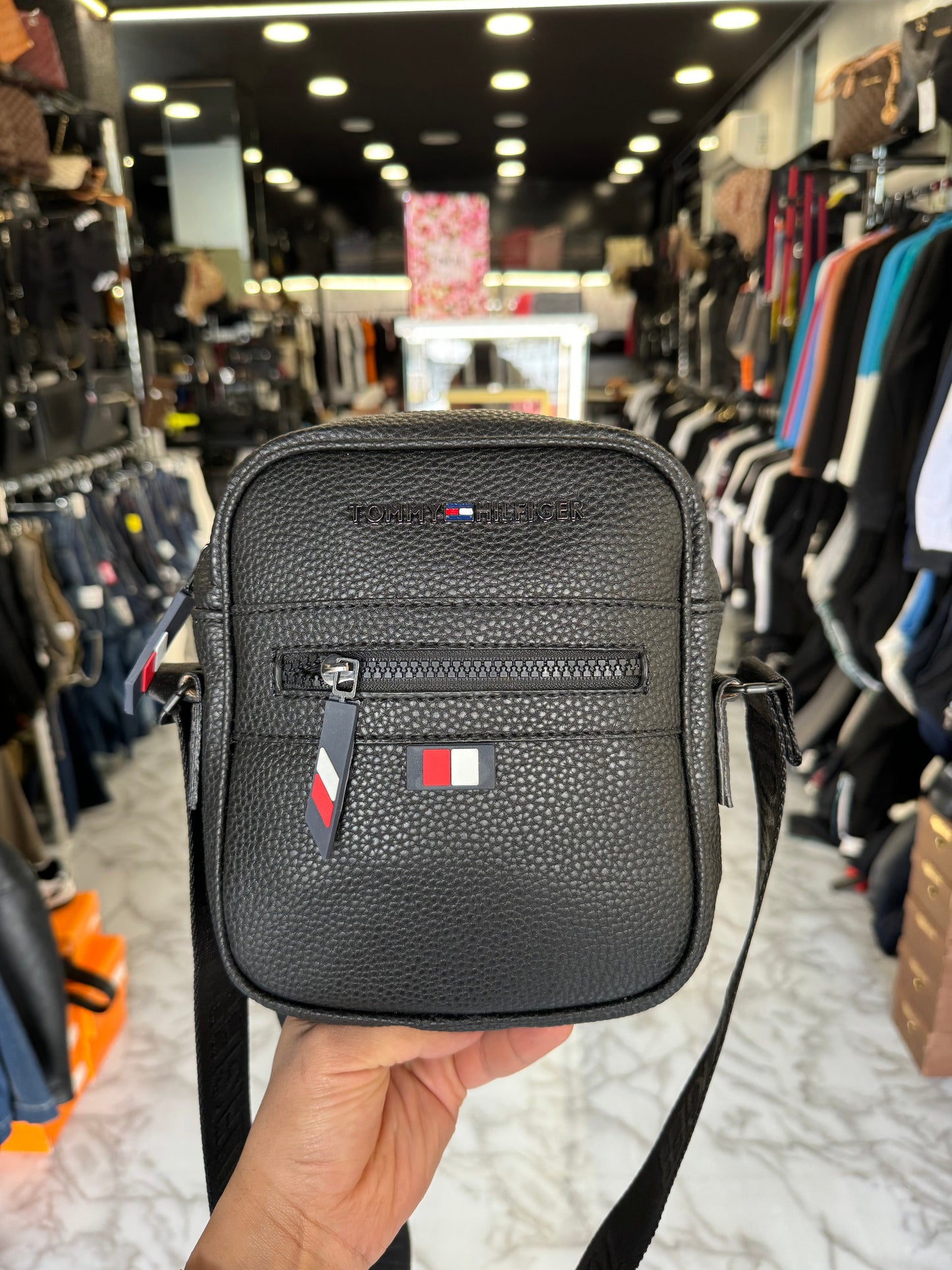 ΤΣΑΝΤΑΚΙ - TOMMY HILFIGER